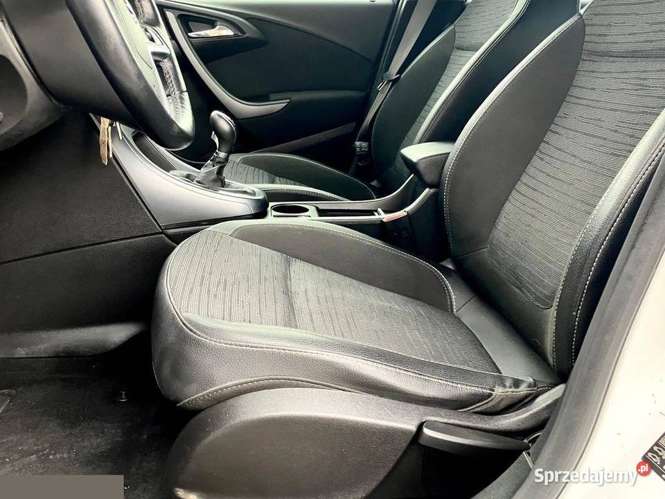 Opel Astra 14 T Color Edition 140 2016r Możliwy nieuszkodzony sprzedam