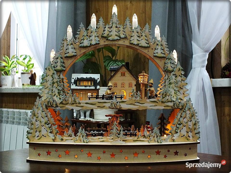 Świąteczna Szopka ruchoma drewniana na parapet Żary
