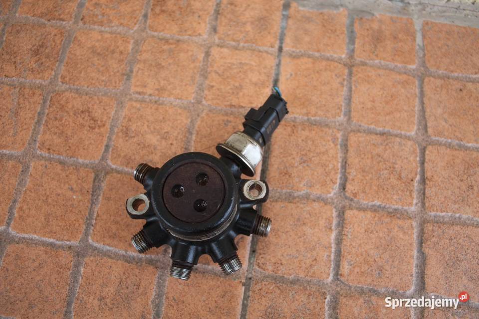 ROZDZIELACZ PALIWA FORD MONDEO MK4 18 TDCI Rozdzielacze