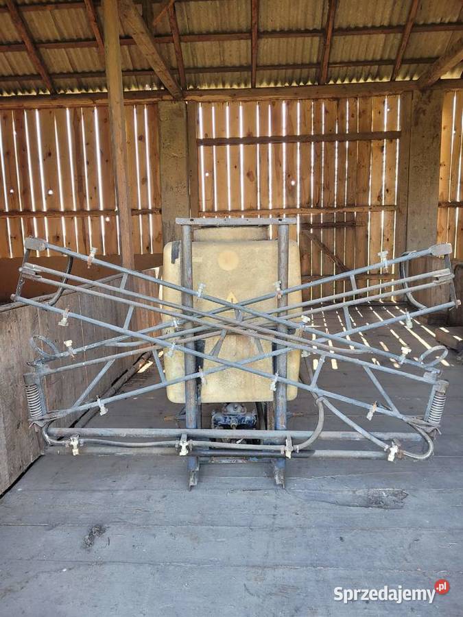 Opryskiwacz 300 litrów nieuszkodzony lubelskie Zaburze sprzedam