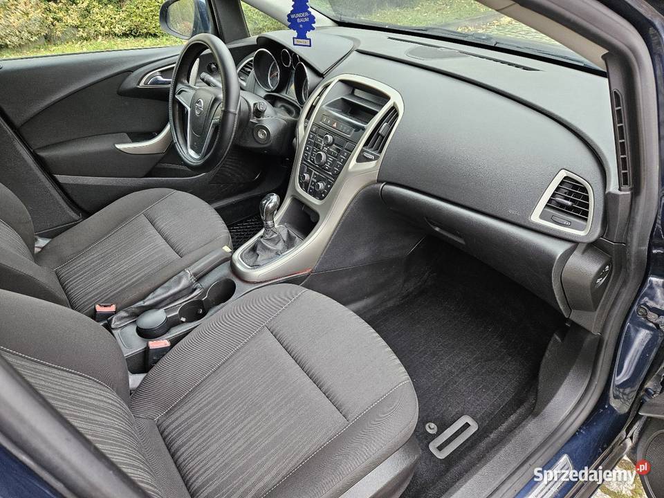 Opel Astra J 2010r 20cdTi 160 Klima Alufelgi Hak Ryglice