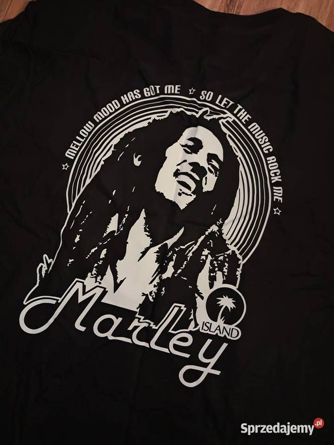 nowa koszulka rozmiar XL ale to raczej SM brak Sandomierz