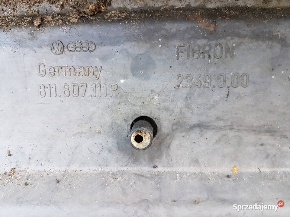 AUDI 80 90 COUPE B2 1983 ZDERZAK PRZOD HALOGEN osobowe Turek sprzedam