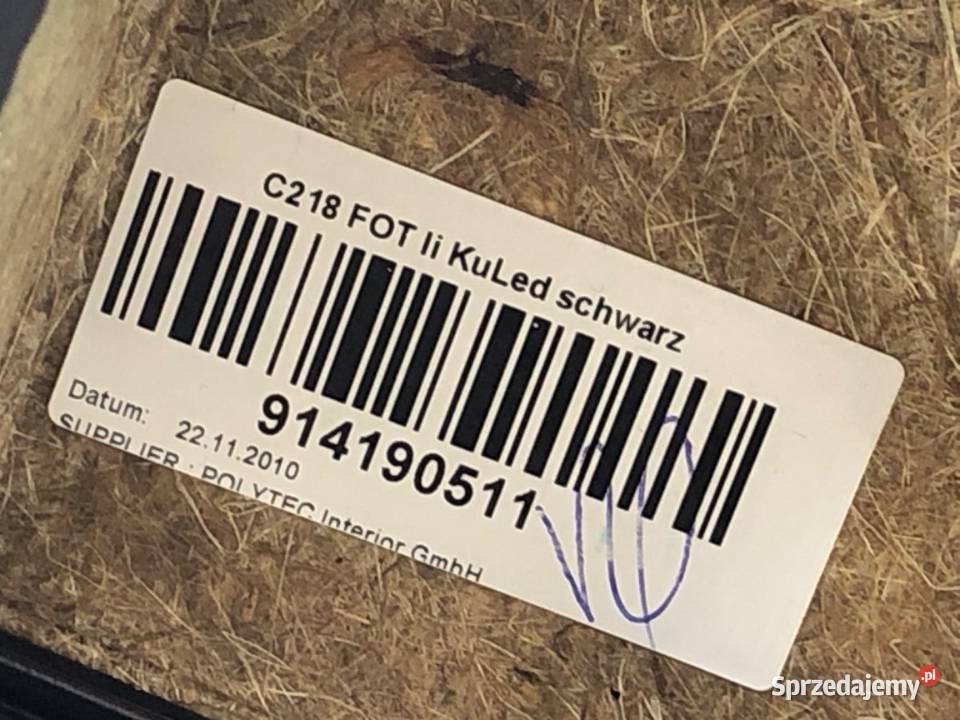 BOCZEK DRZWI LEWY TYŁ MERCEDES C218 Hatchback Wyposażenie wnętrza