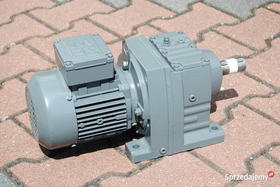 Motoreduktor 037kw 26obrmin firmy SEW Kargowa