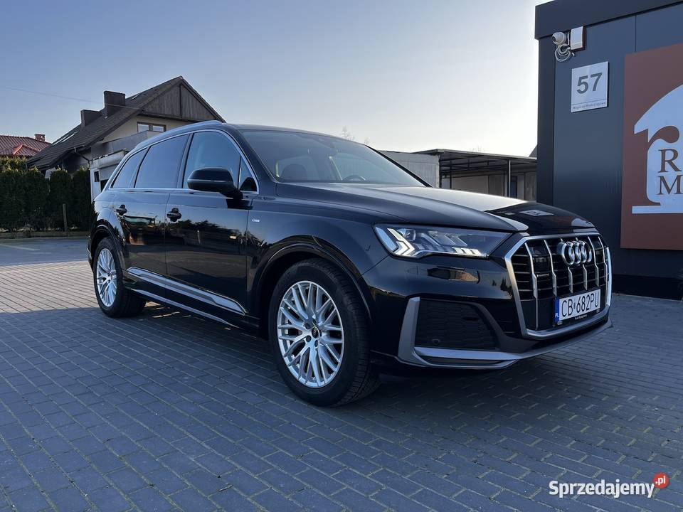 Audi Q7 1 Audi Q7 2 Audi Q7 3 Audi Q7 4 Audi Q7 Nakło nad Notecią