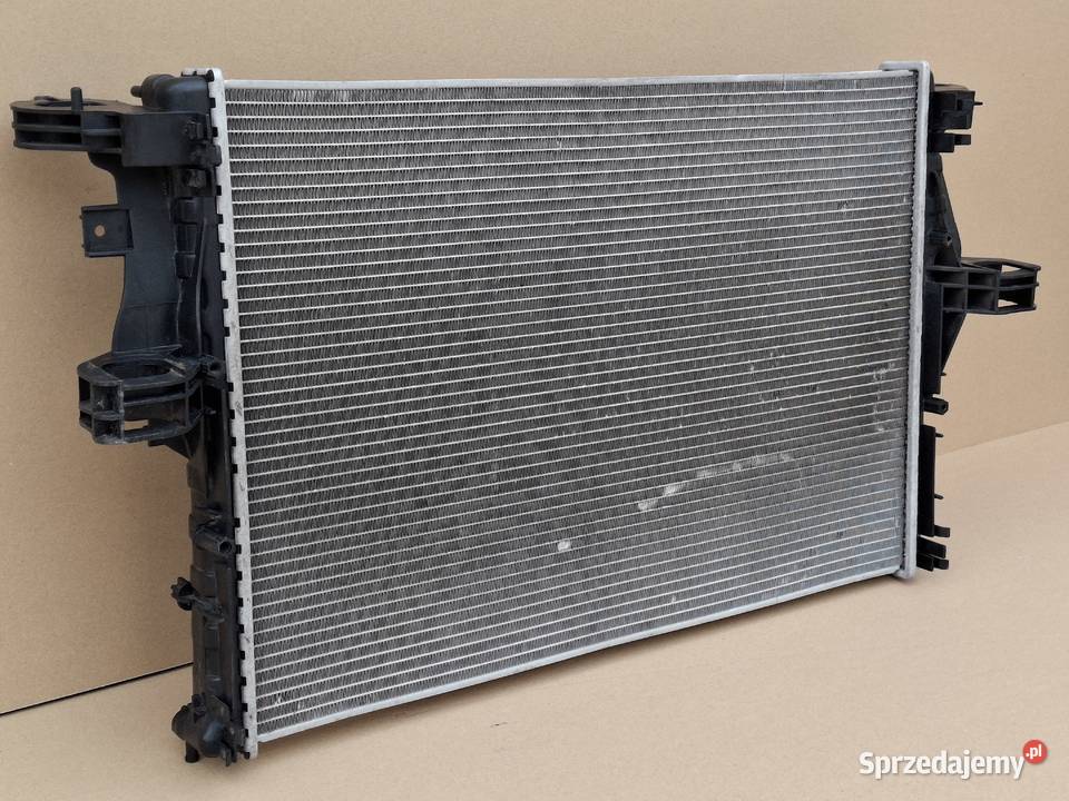 IVECO DAILY 12 14 23 30 CHŁODNICA CIECZY WODY dostawcze Bieleń