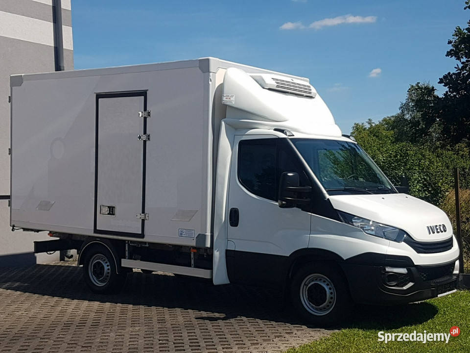 Iveco Daily CHŁODNIA IZOTERMA AGREGAT THERMO garażowany Samochody dostawcze Poręba