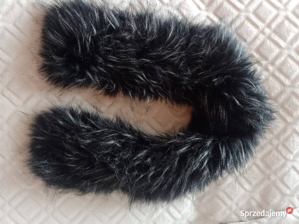 Granatowy futrzany kołnierz z Londynu Etola szal Kraków