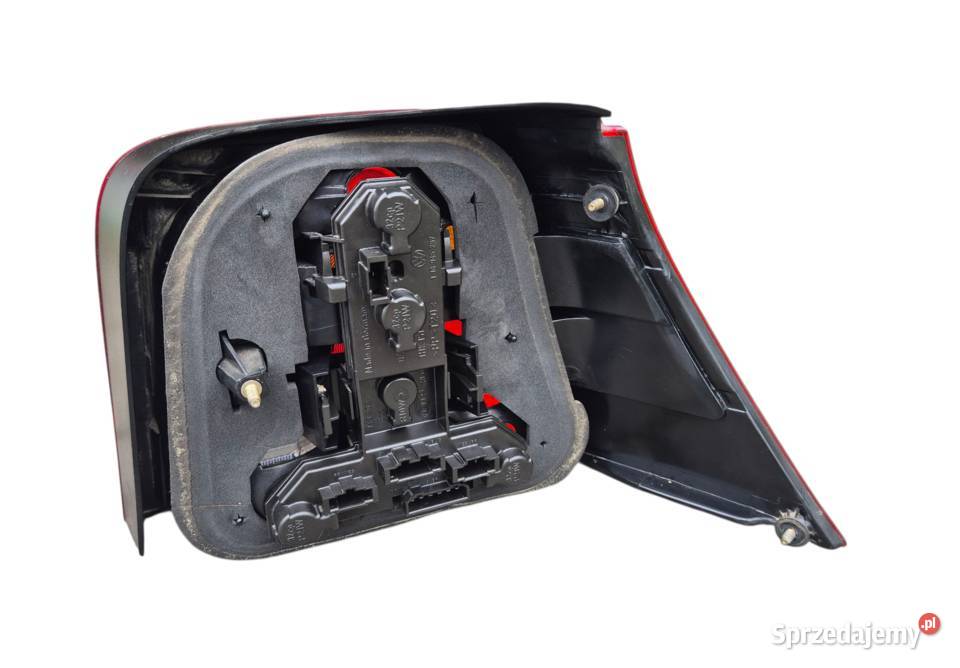 LAMPA TYŁ LEWY LEWA VW GOLF IV 4 HB HATCHBACK Działoszyce