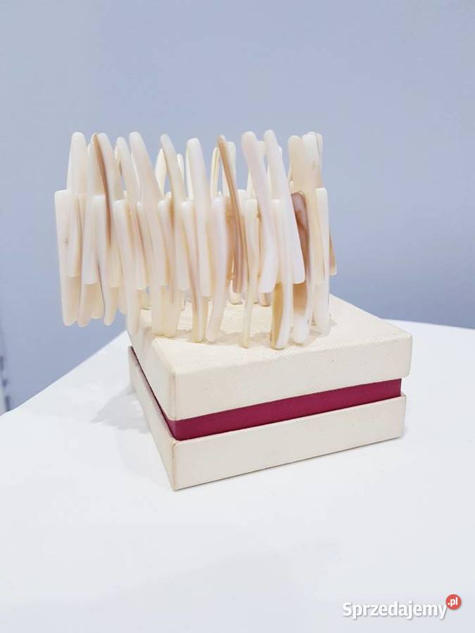 Beżowobrązowa bransoletka z masy perłowej śląskie Dąbrowa Górnicza