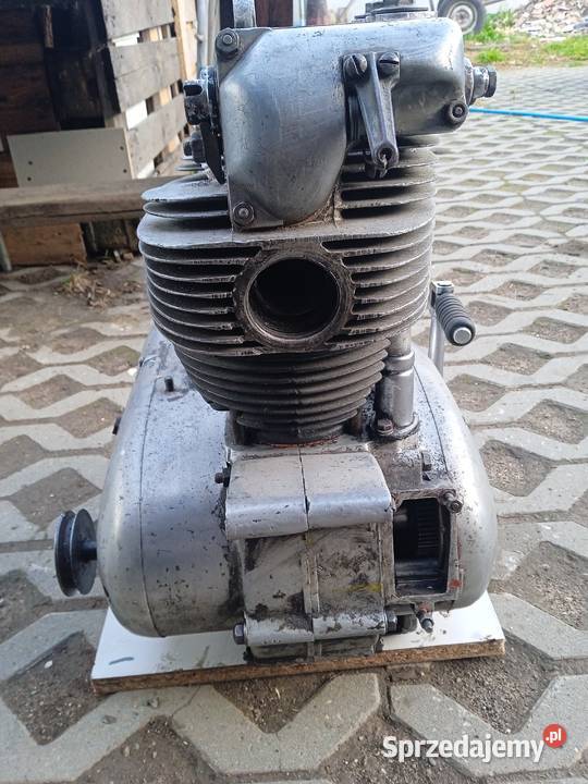 Silnik junak m10