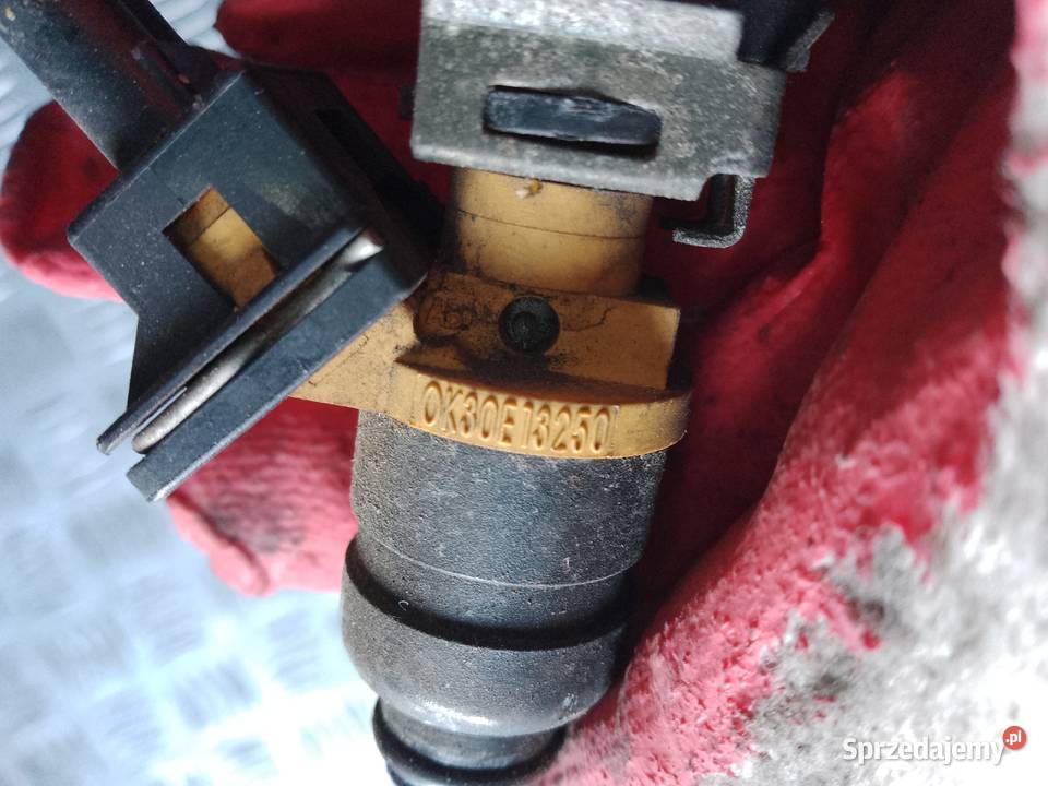 OK30E13250 Listwa wtryskowa wtryski Kia Rio 15 małopolskie Niwka