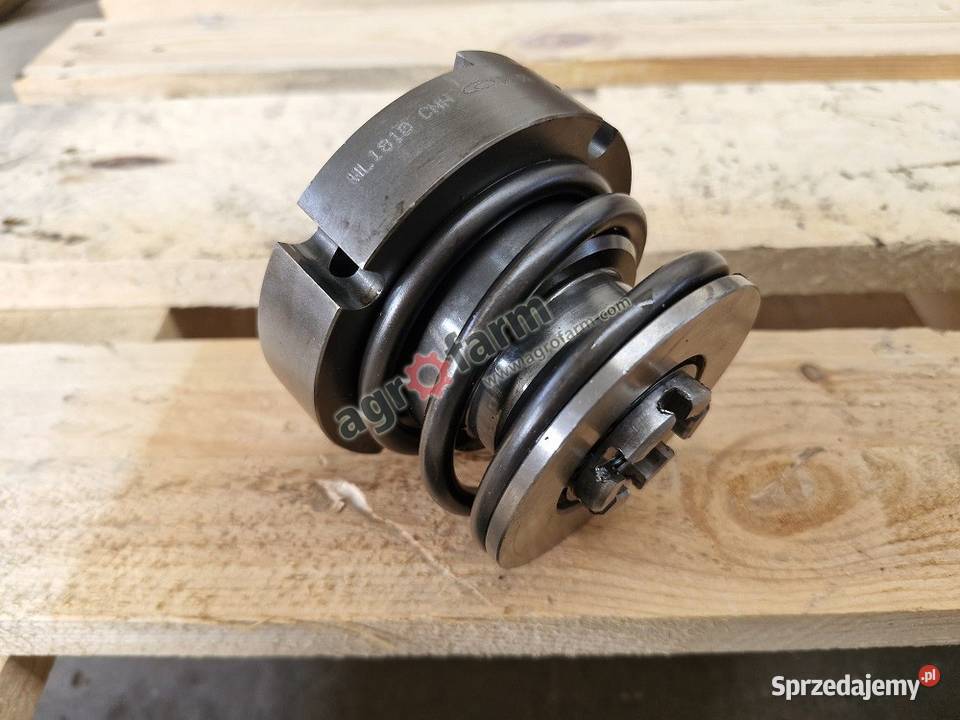 Tuleja napędu Holland T4020 TN55 TN70 TN85F Skrzynia biegów Byków