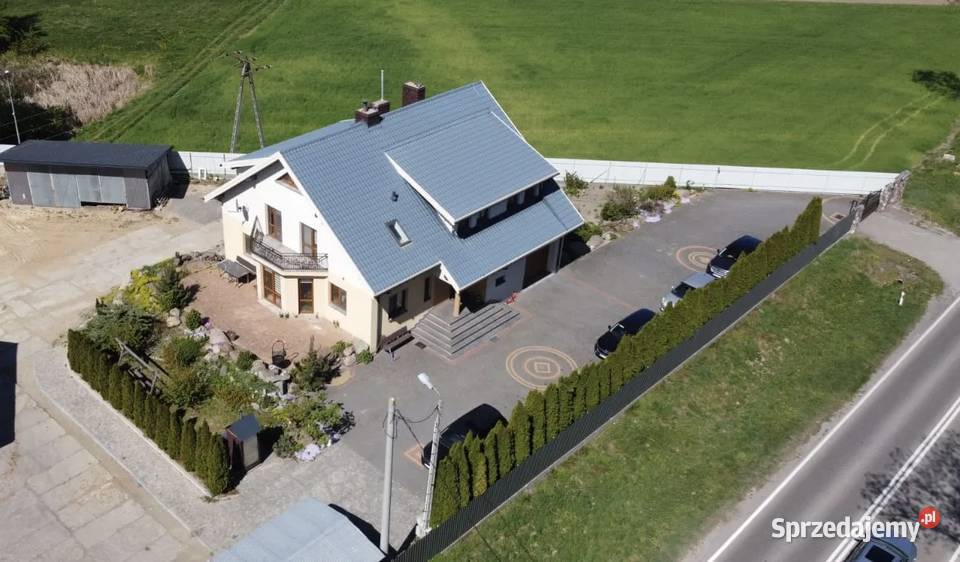 Przestronny dom z ogródkiem Nieruchomości Łomża sprzedam