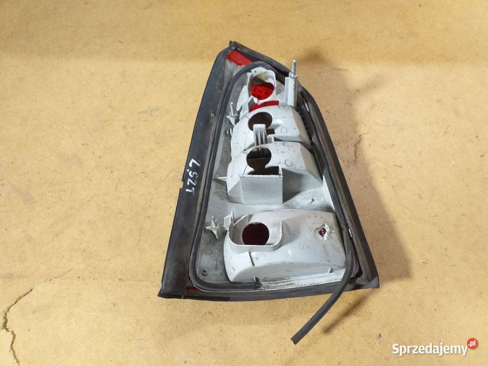 115G Lampa tylna tył lewa OPEL VECTRA B kombi Włoszczowa