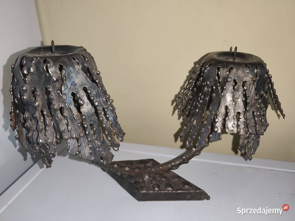 Świecznik rzeźbiony metalowy świecznik metalowy Dom i Ogród Wrocław