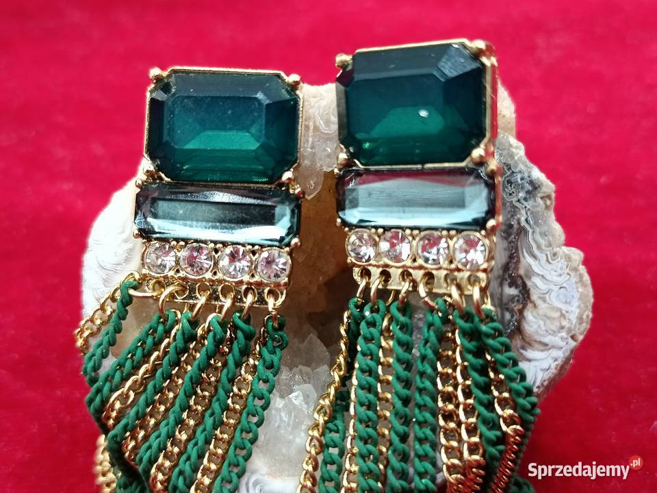 Kolczyki długie błyszczące wyraźny kolor