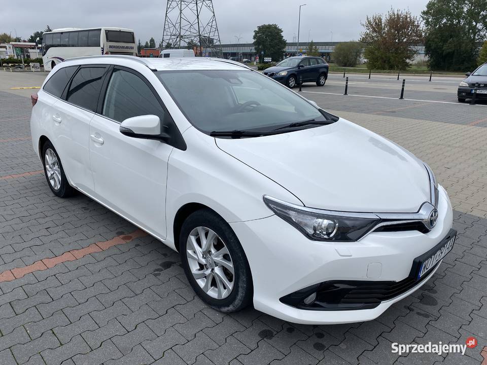 toyota auris hybryda z LPG okazja Warszawa sprzedam