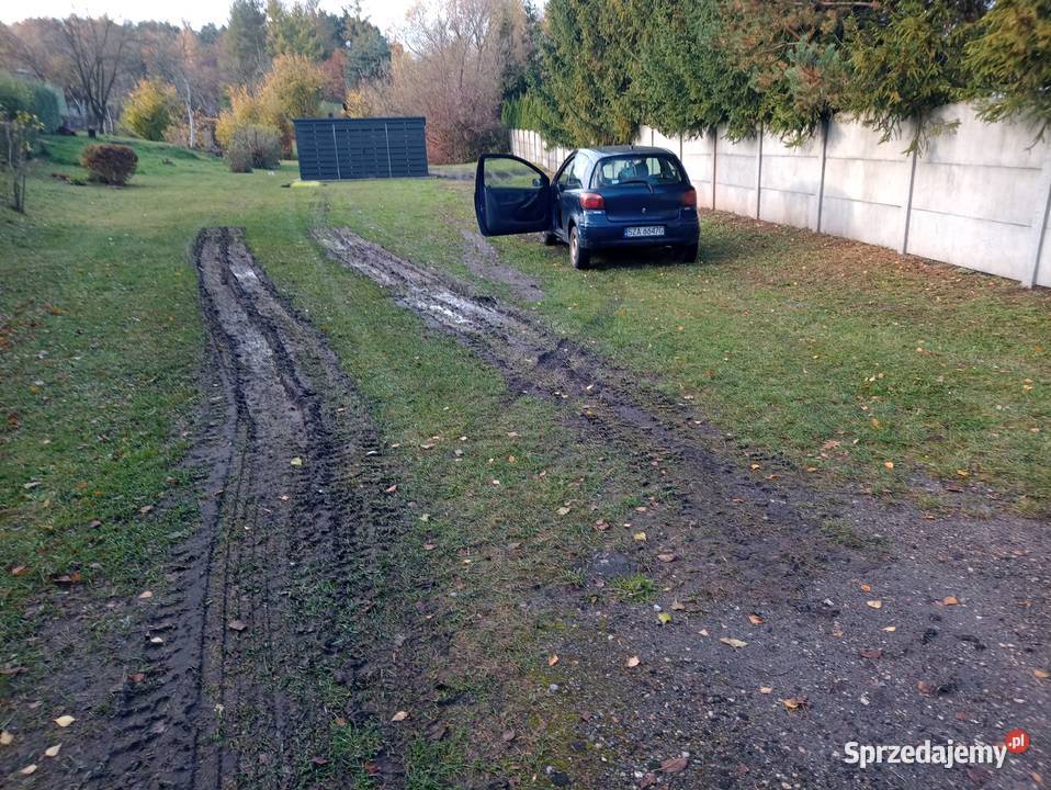 Toyota Yaris Poręba