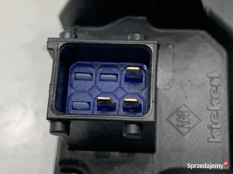 ZAMEK DRZWI TYLNYCH LEWY OPEL VIVARO B Bus osobowe