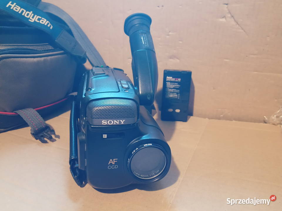 SONY CCDTR303E Poznań sprzedam
