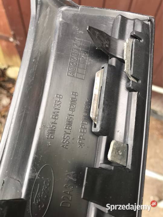 Ford Focus MK3 Grill atrapa przód BM51BA133B Karoseria sprzedam