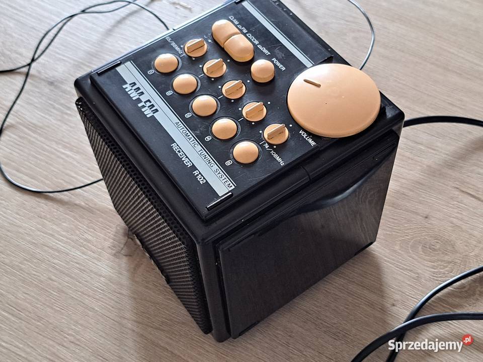 Stare Radio ZRK R102 Czarne tzw Kostka z czasów Radom