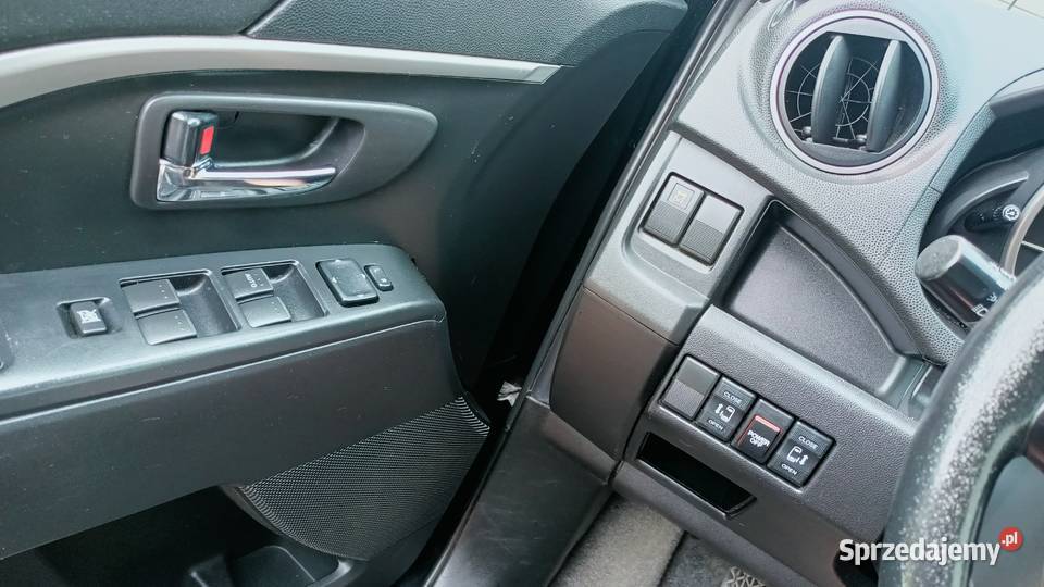 Mazda 5 16 CD Exclusive Plus Sport Granowo sprzedam