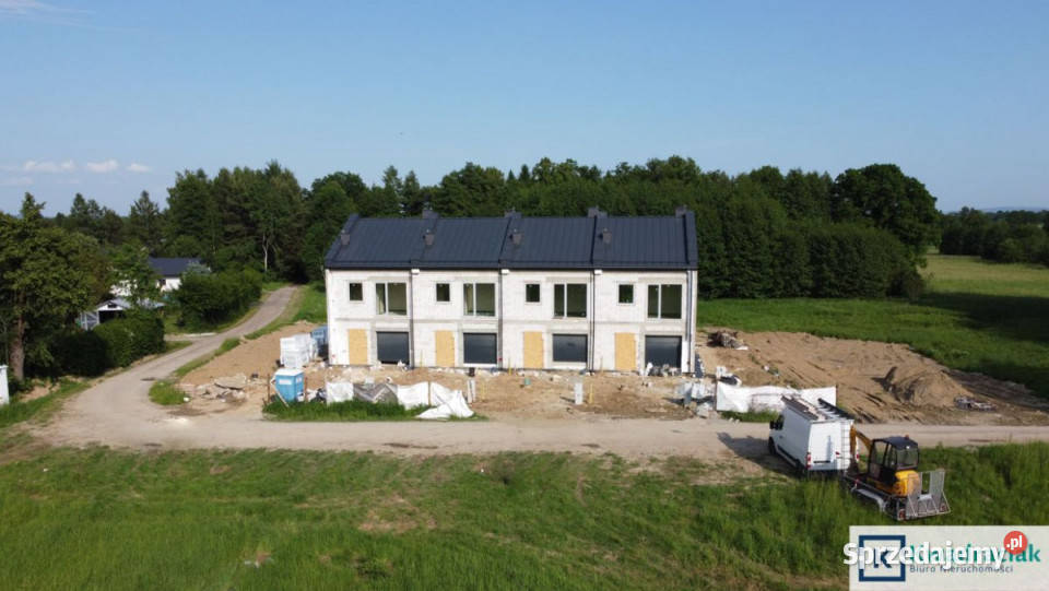 Dom szeregowy 9985m2 Krosno Klonowa
