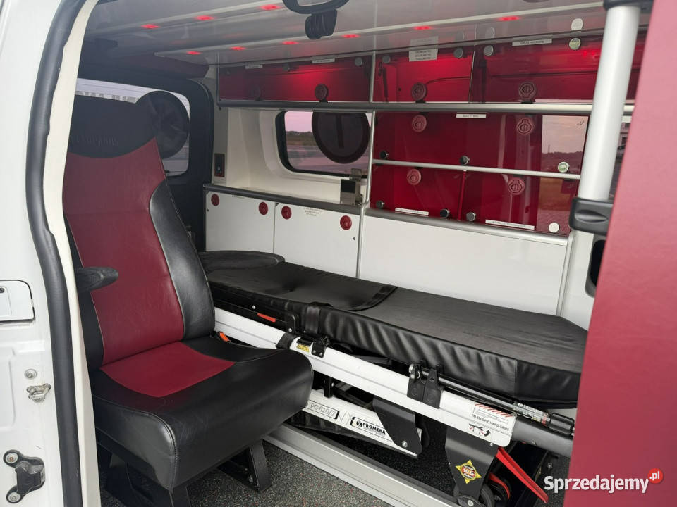 ambulansy Opel Vivaro Opel Vivaro oryginalny tempomat wielkopolskie