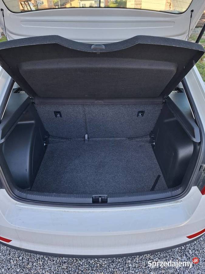 Skoda Rapid 12 75 2014r 140 75KM Jarosław sprzedam