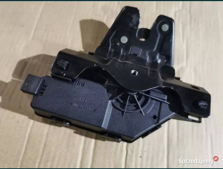 Zamek klapy bagażnika BMW E46 sedan osobowe śląskie Żory