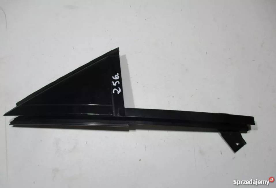 INFINITI FX 35 45 TRÓJKĄT ZAŚLEPKA SZYBY PRAWA Nowy Tomyśl