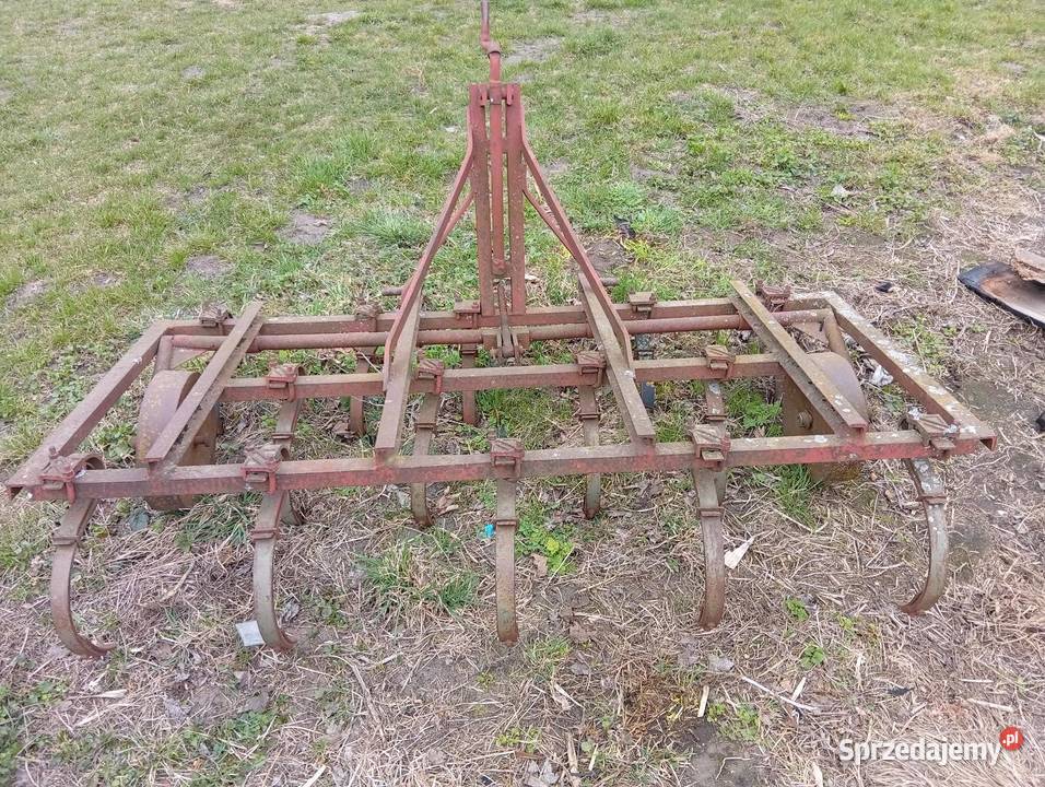 sprzedam kultywator 260m 700 pługi 2 400 i Sokółka