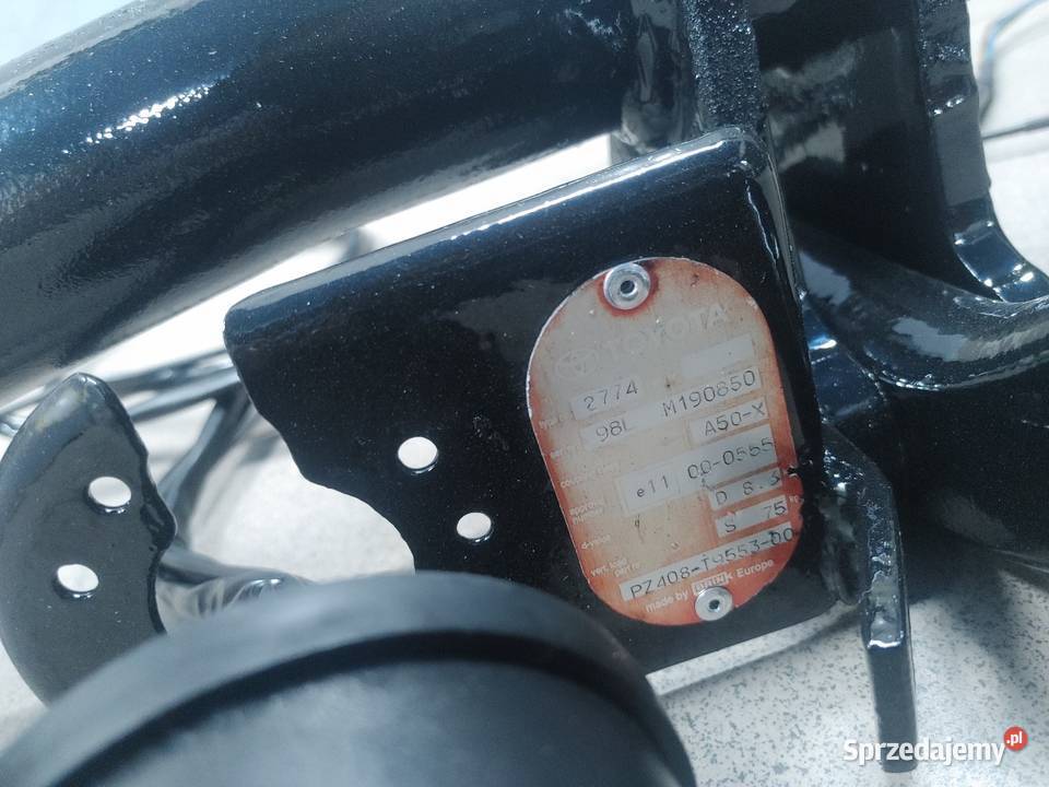 Hak przyczepka Tył Avensis I T22 Oryginalny Radom