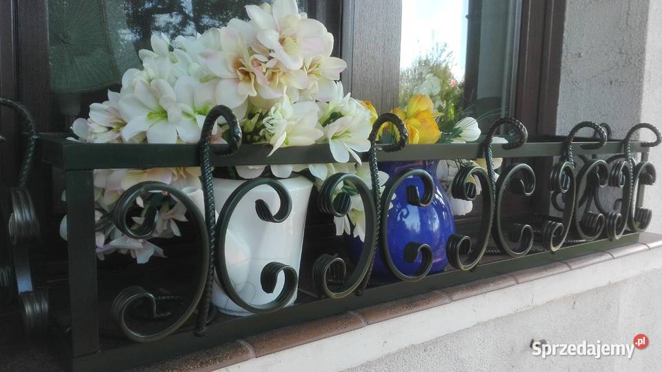 Kwietnik kwiaty doniczki donice skrzynki Kolbuszowa