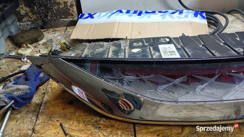 Lampa prawy tył DS7 9815722580