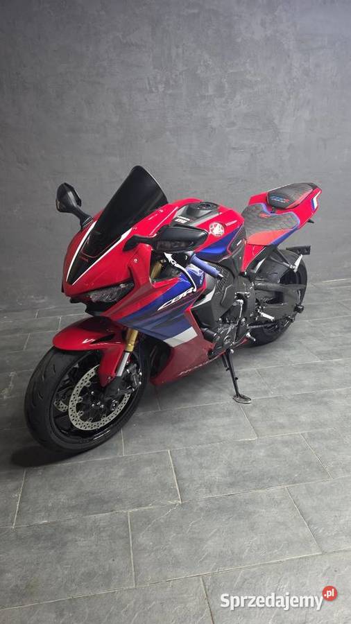 Honda Cbr 1000RR 2023 Doinwestowana Carbon nie Przystajń sprzedam