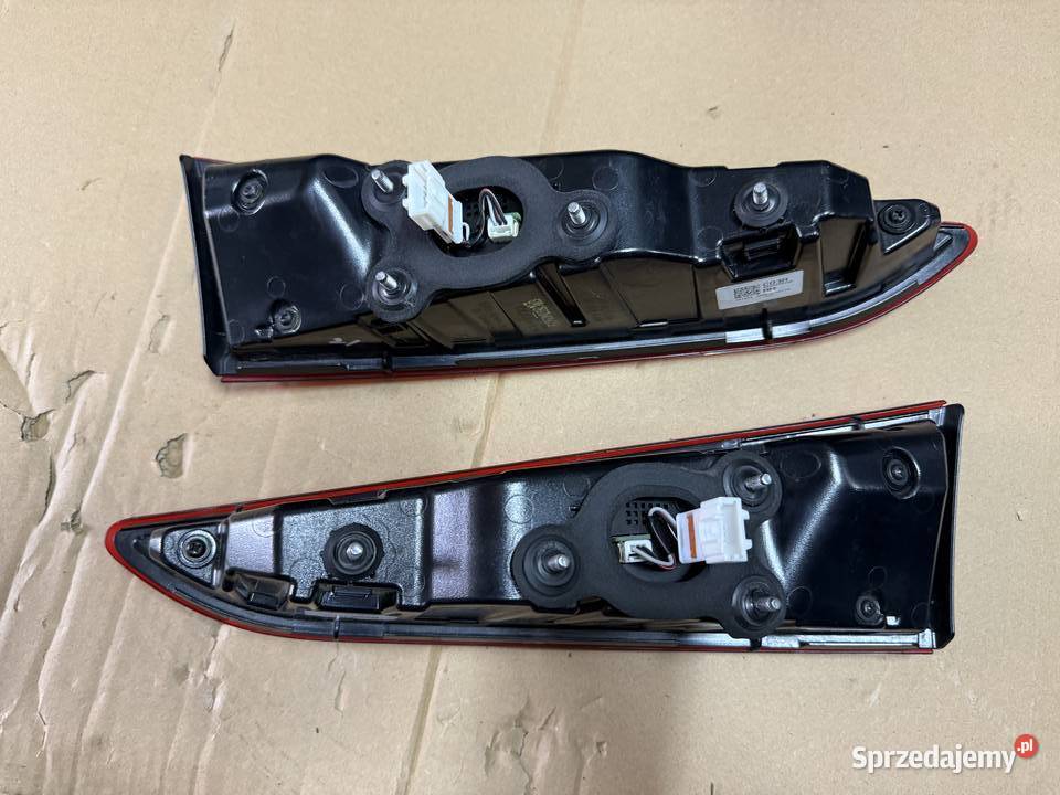 Hyundai Kona lampy w klapę tylną prawai lewa Kolbuszowa Dolna