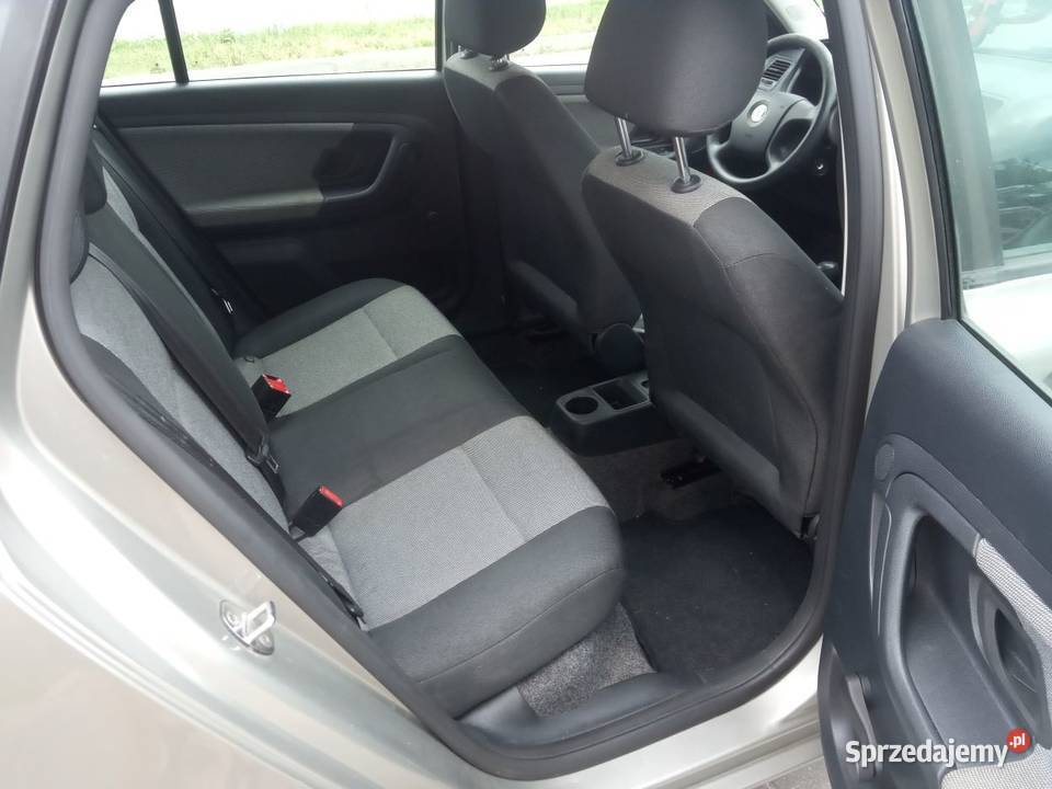 Skoda Fabia z LPG światła przeciwmgielne sprzedam