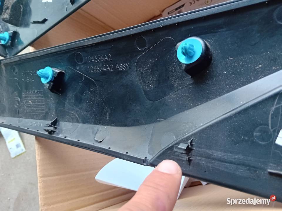 toyota AYGO II listwa błotnika lewaprawa