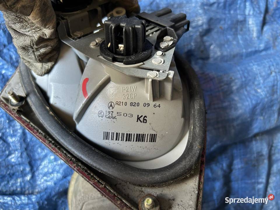 MercedesBenz E W210 Lampa Tylna w Klapę Europa Lampy tylne