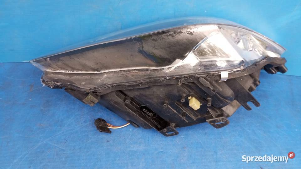 LAMPA LEWY PRZÓD EUROPA XENON DYNAMIC SKRĘTNY osobowe