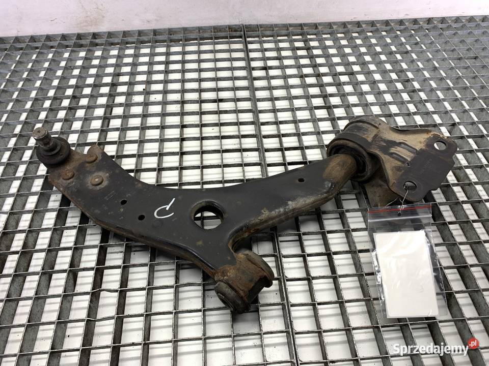 WAHACZ PRAWY PRZÓD VOLVO V40 Hatchback