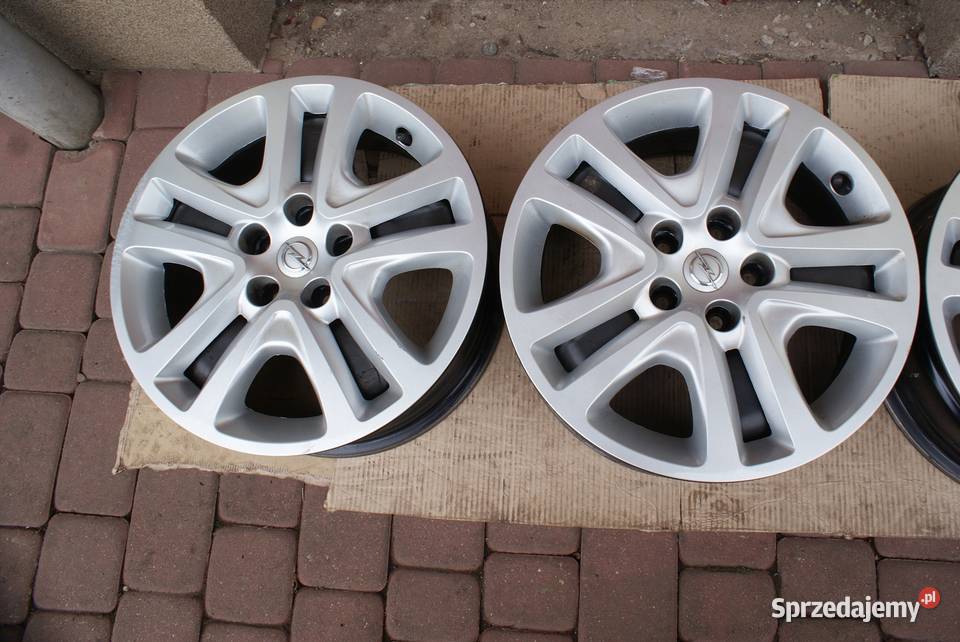 Strukturalne 5x105x566 ET41 65Jx16 Opel Astra K Nozdrzec