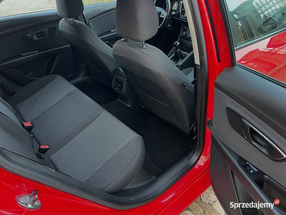 Seat Leon III 16 TDI 105 Hatchback 5D Czerwony Hatchback świętokrzyskie Nowa Słupia