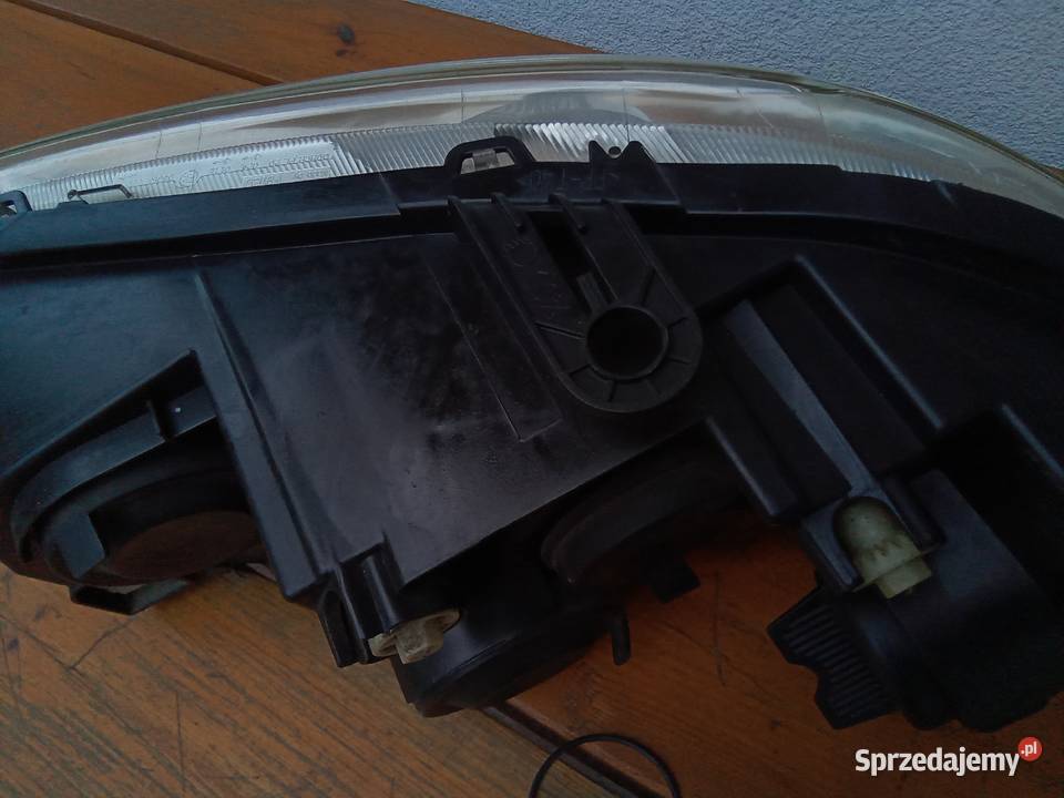 Fiat Punto II lift lampa reflektor prawy Europa Głowno