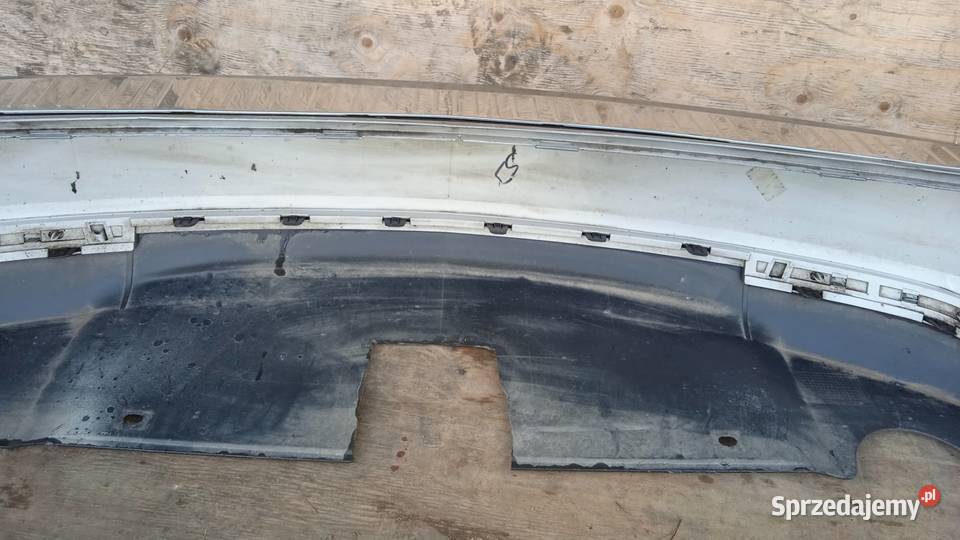 OPEL INSIGNIA A KOMBI ZDERZAK TYŁ Z179 osobowe Zbierkowo