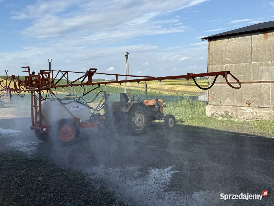 Opryskiwacz ciągany Pilmet 1000 litrów model Chrzanów